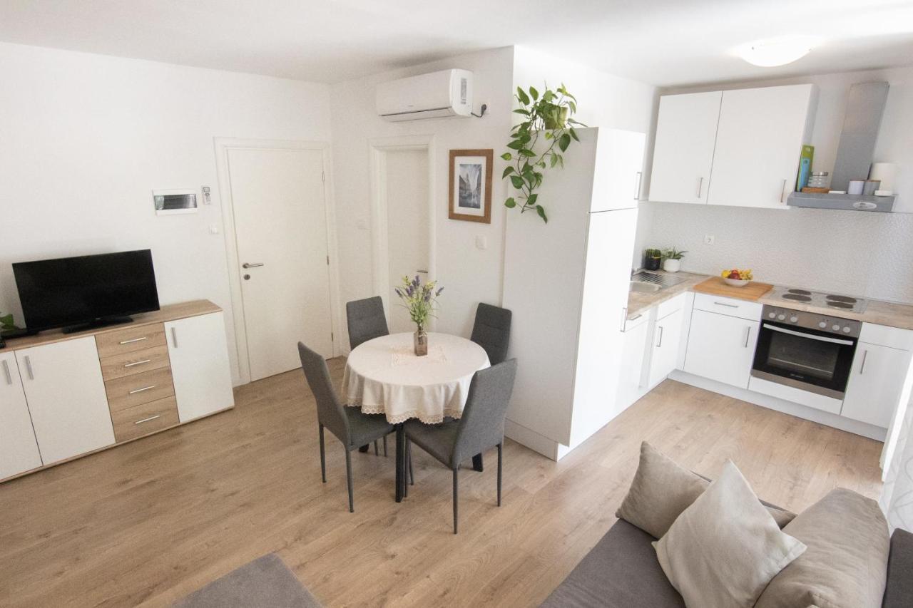 Apartman Grepo Makarska Exterior foto