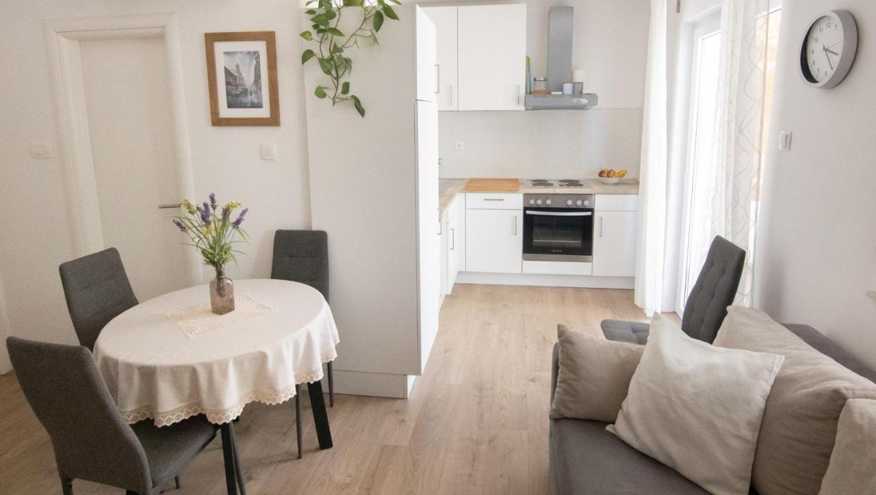 Apartman Grepo Makarska Exterior foto